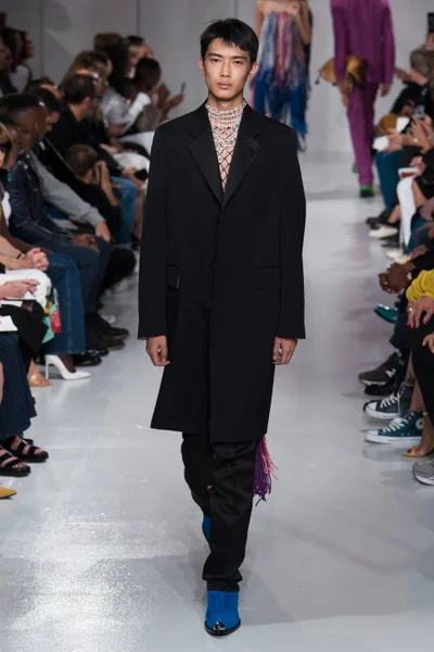 Look 74